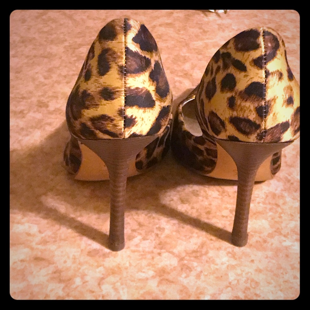 Guess Leopard Print Pumps
